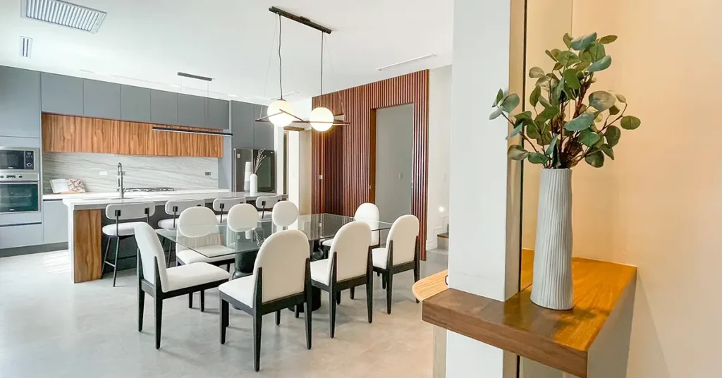 Comedor y cocina de casa exe en mexicali